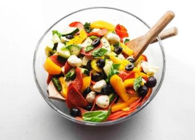 طرز تهیه سالاد پپرونی با و بدون پاستا به سبک ایتالیایی طرز تهیه سالاد پپرونی با و بدون پاستا به سبک ایتالیایی